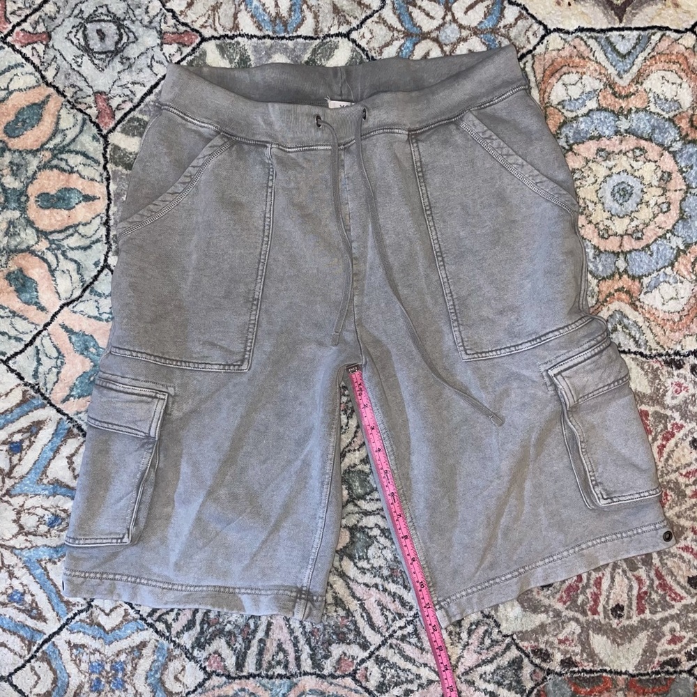Express - X2- Casual Men’s Shorts - Size Med